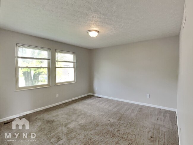 Building Photo - 6576 Canby Pl