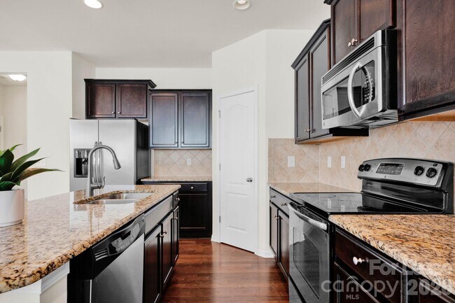 Building Photo - 18448 W Catawba Ave