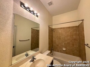 Building Photo - 56 Medici