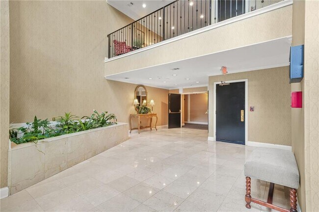 Building Photo - 27404 Plantation Dr NE