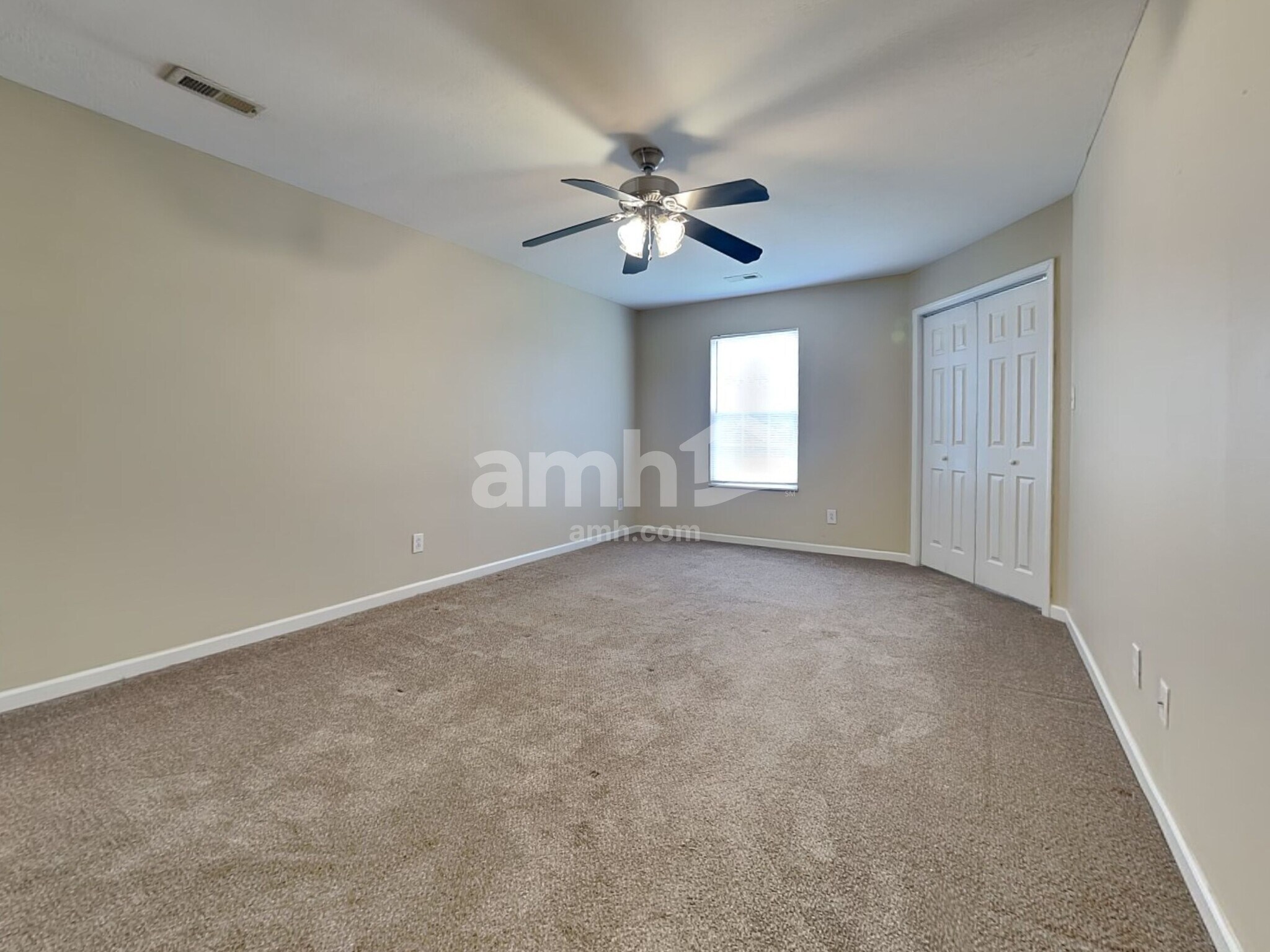 Building Photo - 4624 Aylesbury Dr