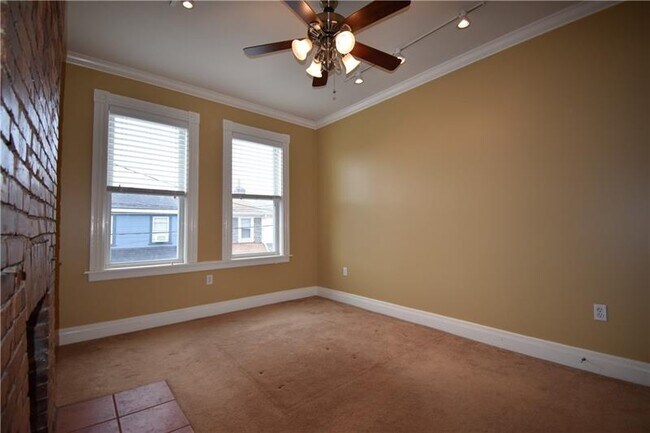 Building Photo - 4214 Post St