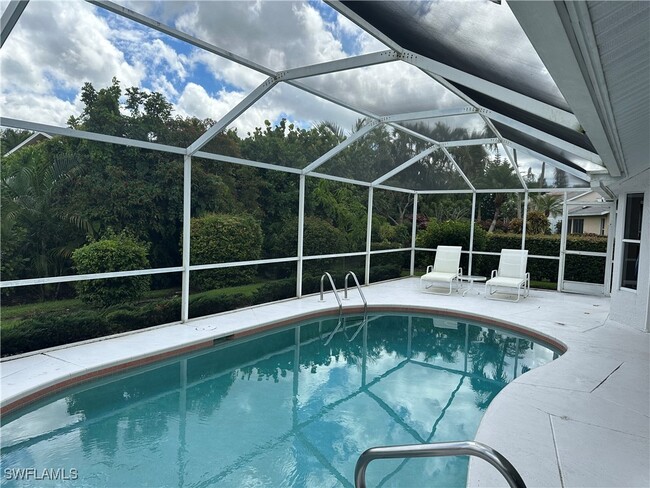 Building Photo - 740 Lambton Ln