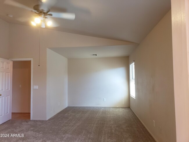 Building Photo - 8624 N 68th Dr