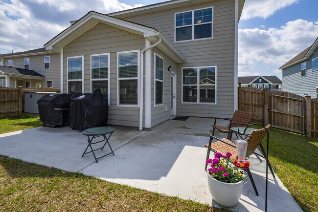 Building Photo - 4BR Home in Blythewood | Fenced Yard & 2-Car Garage