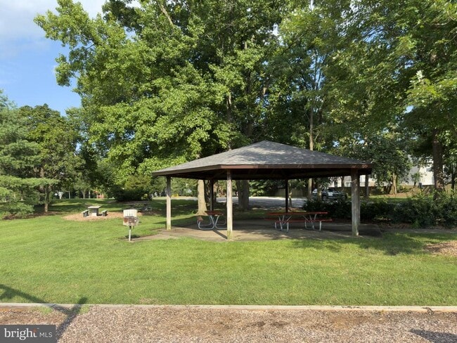 Building Photo - 16140 Edenwood Dr