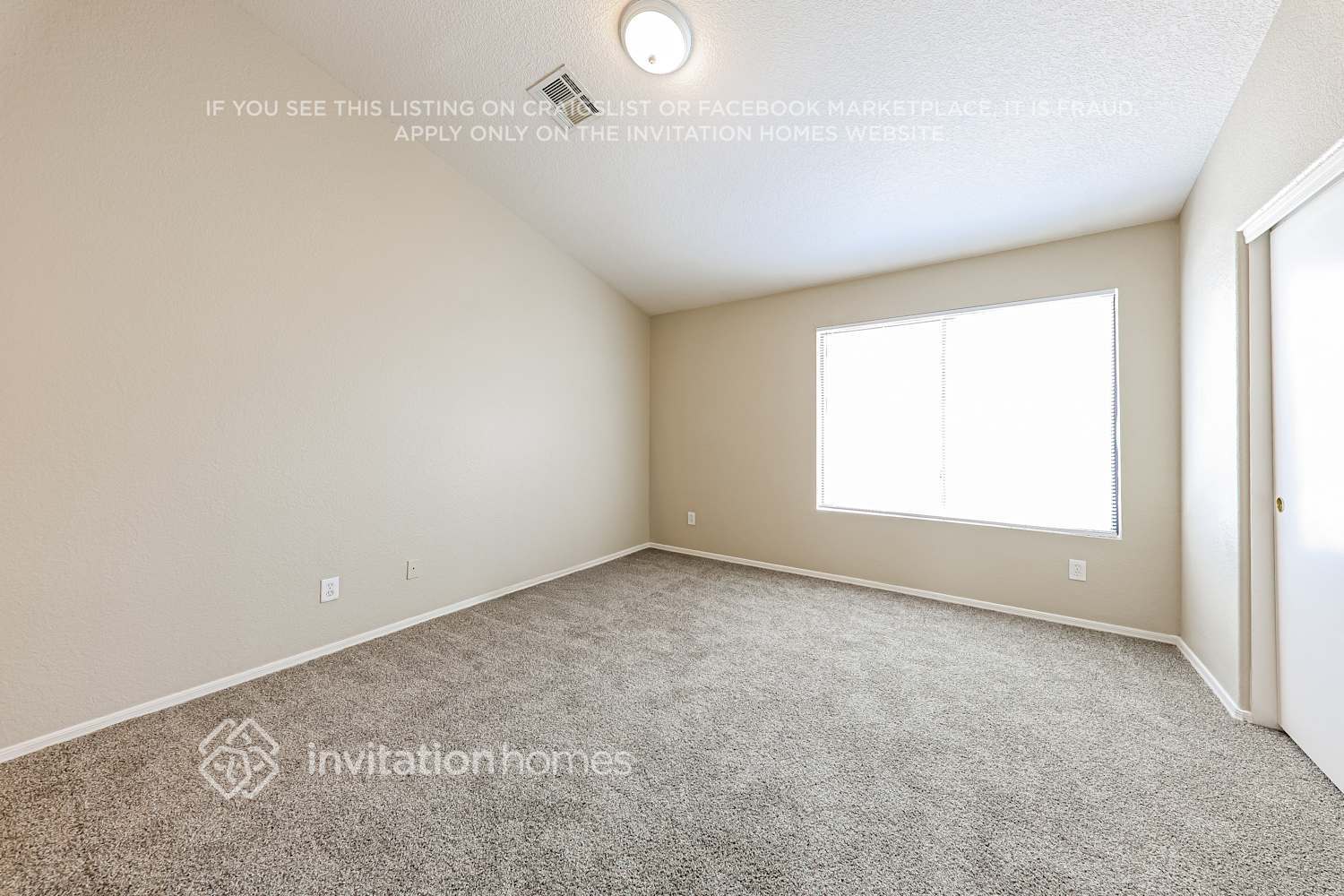 Building Photo - 7801 N 44th Dr