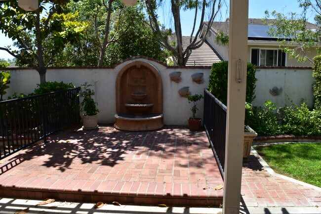 Building Photo - 32951 Danapoplar