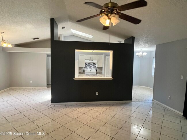 Building Photo - 1186 Lamplighter Dr NW