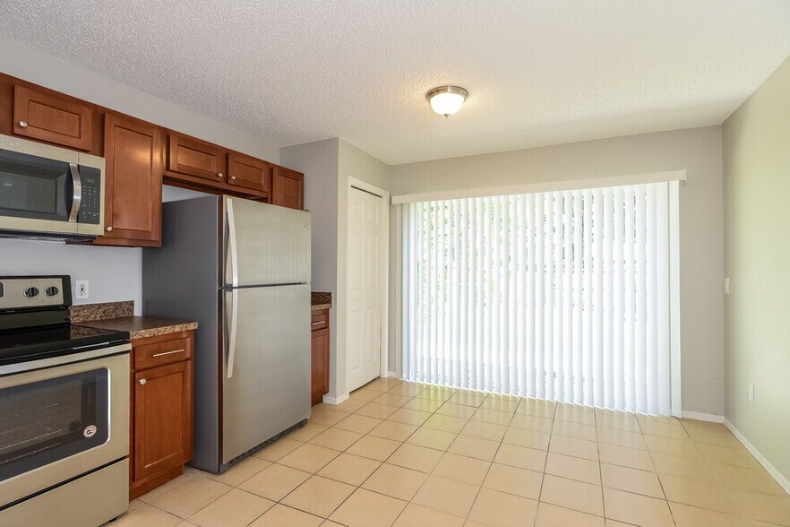 Building Photo - 8710 Morrison Oaks Ct