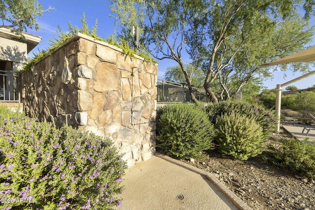 Building Photo - 11489 E Raintree Dr