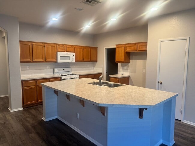 Building Photo - Sundance Home For Rent
