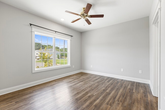 Building Photo - 1428 Gatewood Pl