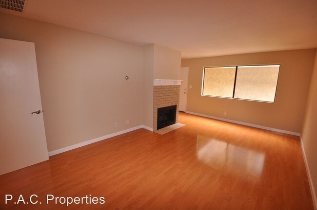 Building Photo - 5617 Woodman Ave