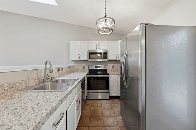 Building Photo - 1499 Stonefield Dr