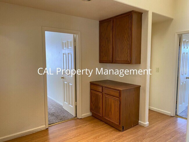 Building Photo - 3 Bed/ 2 Bath home in Soledad, CA