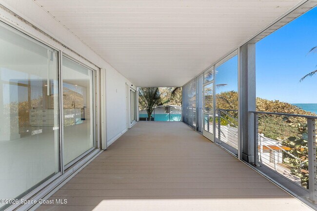 Building Photo - 9085 Jimmy Buffett Mem Hwy