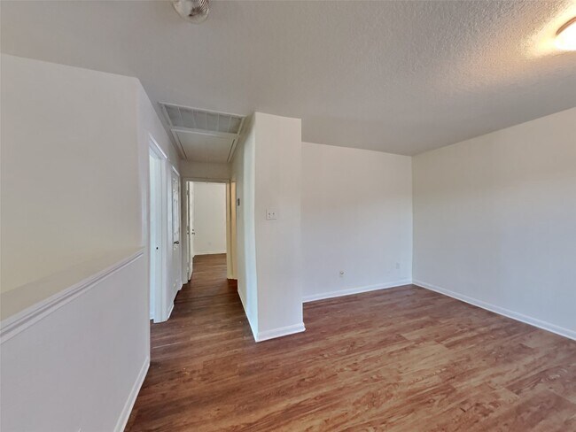 Building Photo - 5702 Rocky Trail Dr