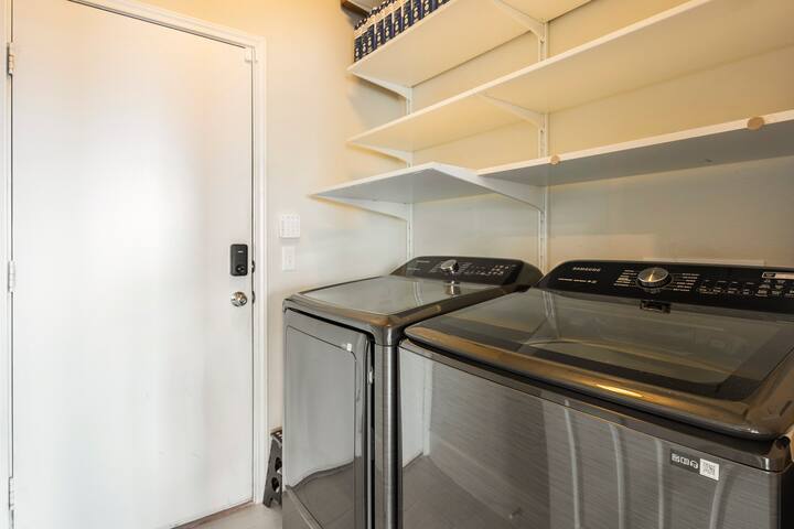 Washer&Dryer - 5524 Nelson Oaks Dr
