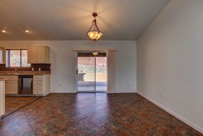 Building Photo - 8660 E Manley Dr