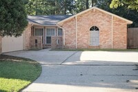 Building Photo - 2727 Tinechester Dr
