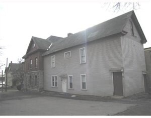 Building Photo - 203 Green St