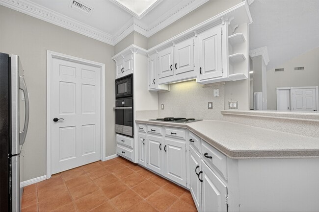 Building Photo - 901 Longmire Rd