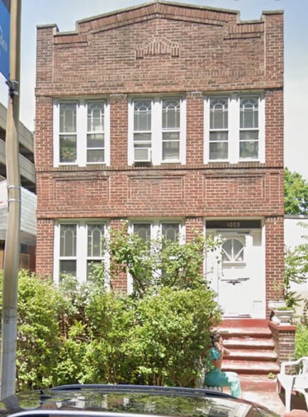 Building Photo - 1029 48th St