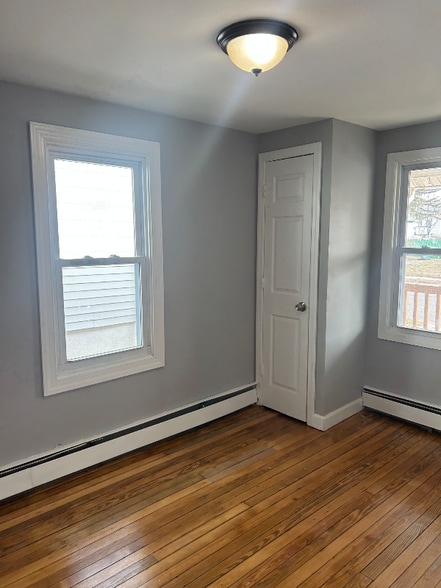 Building Photo - 207 Drummond Ave