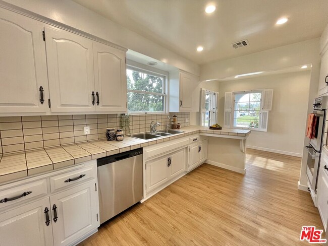Building Photo - 3702 Sawtelle Blvd