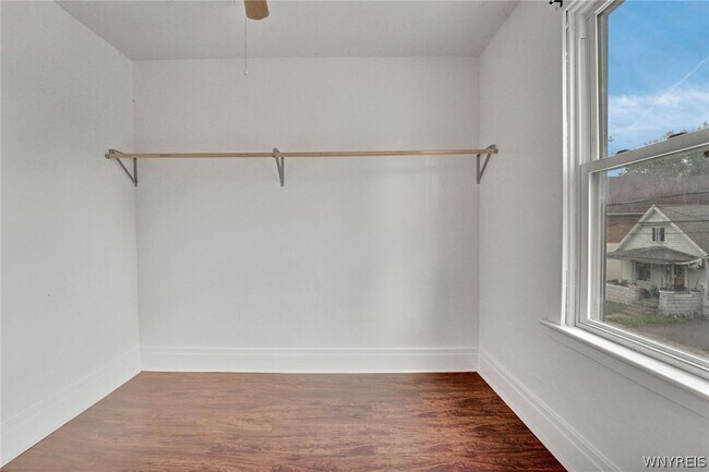 Building Photo - 214 Ludington St