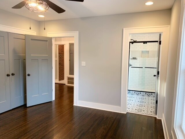 Building Photo - COLLEGE AVE- PROFESSIONALLY REMODELED 5BR/3/5BA HOME AVAILABLE NOW!