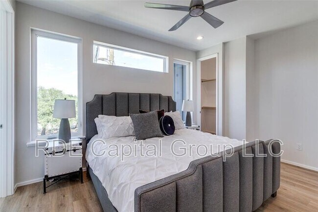 Building Photo - 3308 Birmingham Ave