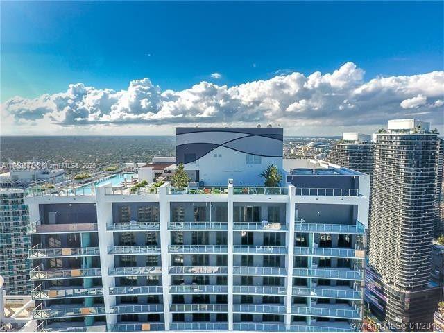 Building Photo - 1010 Brickell Ave