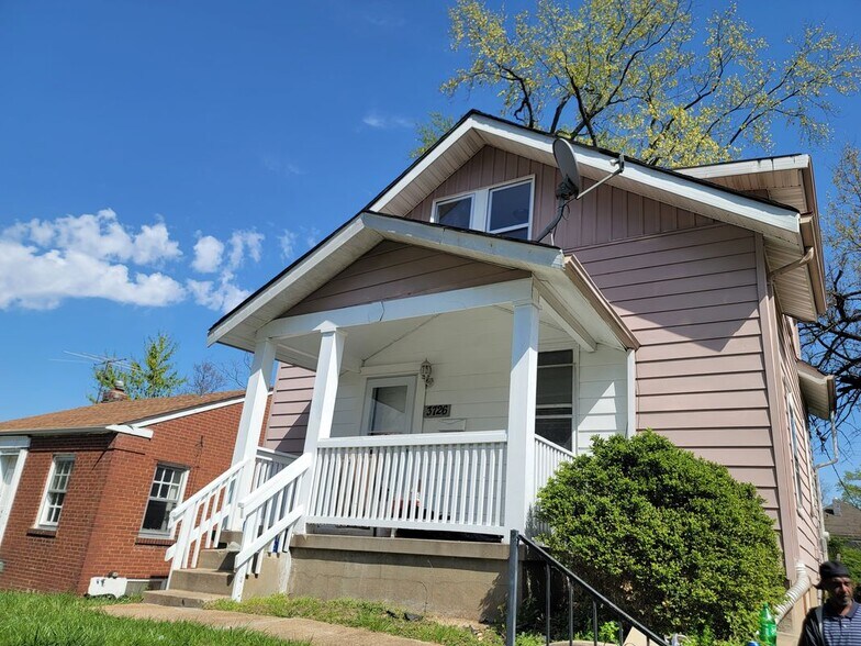 Building Photo - 3726 Avondale Ave