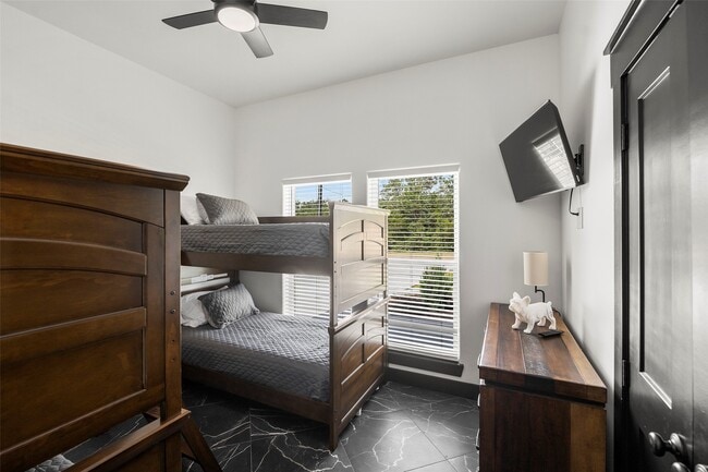 Building Photo - 310 Sweet Gum Ln