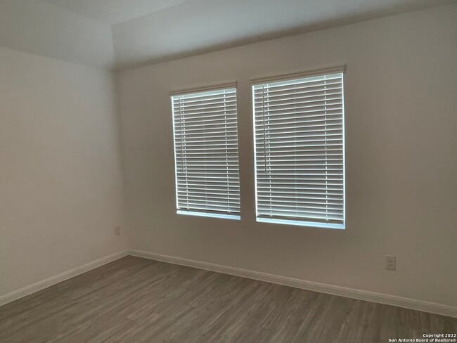 Building Photo - 435 Butterfly Bush Ct