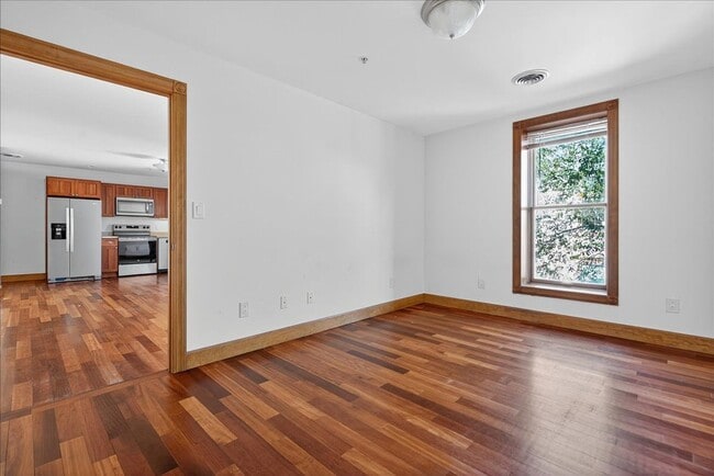 Building Photo - 432 Broadway