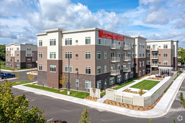 Primary Photo - Broadwell Senior Living