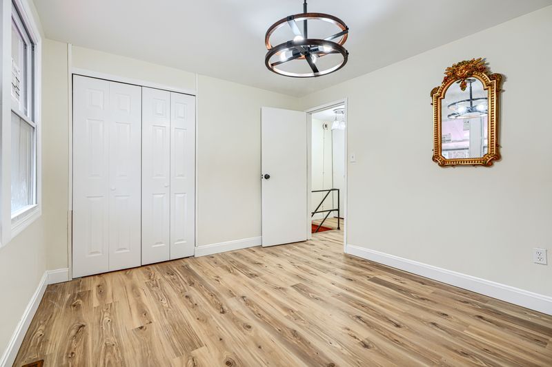 Building Photo - 8049 Lansdale Rd