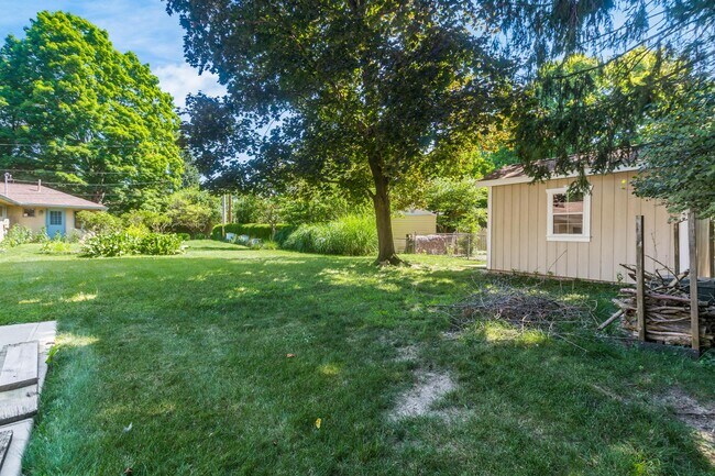Building Photo - 5822 Falmouth Ct