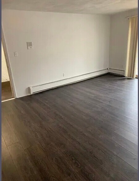 Building Photo - 121 Whipple St