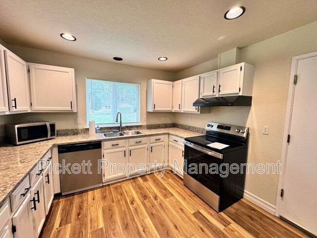 Building Photo - 4402 Big Beef Crossing NW