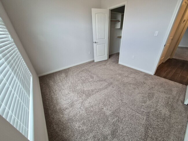 Building Photo - House for Rent