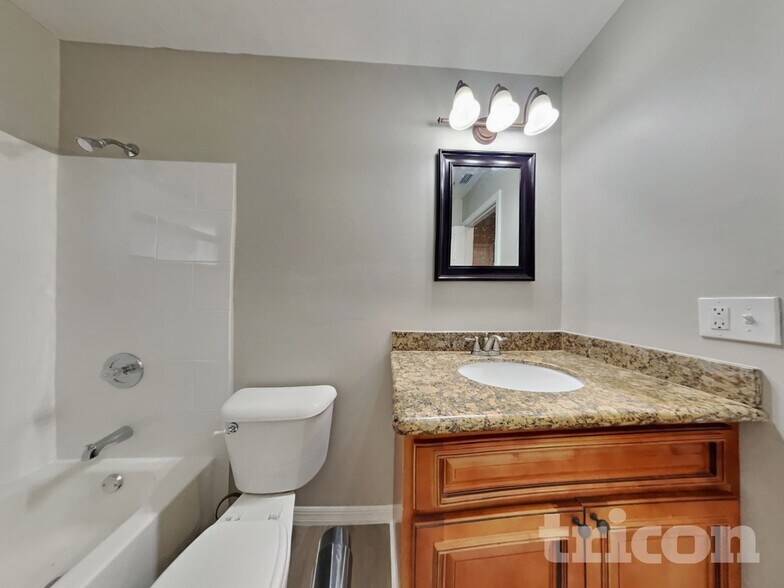 Building Photo - 3708 Lei Dr