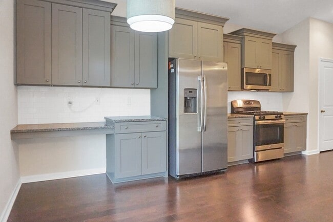 Building Photo - Remarkable 3 BR/ 2 BA Home With Solar Panels