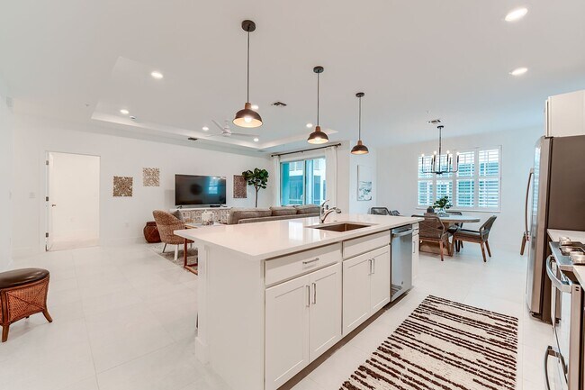 Building Photo - 26401 Coco Cay Cir