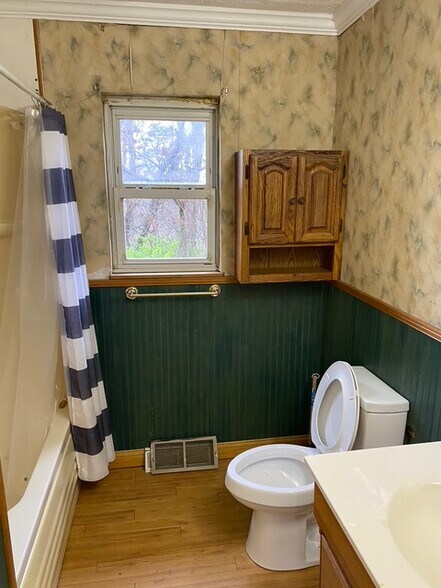 Building Photo - 4783 Skyline Dr