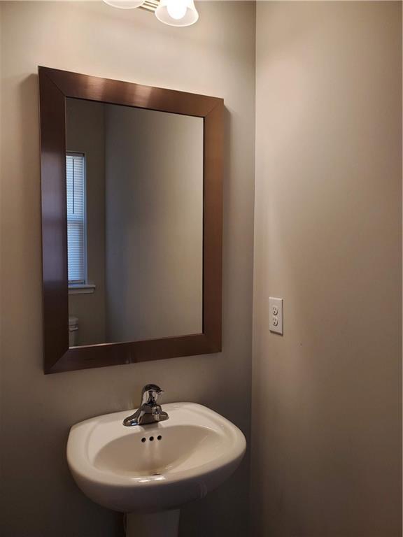 Building Photo - 165 Canvas Ives Dr