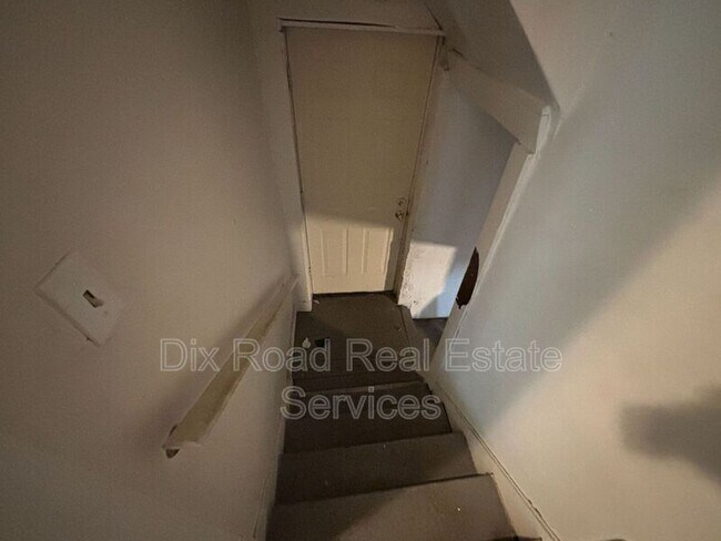 Building Photo - 1026 Del Monte Pl